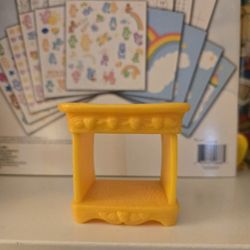 1983 Berry Happy Home Kitchen Shelf