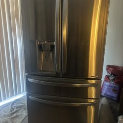 LG Refrigerator 