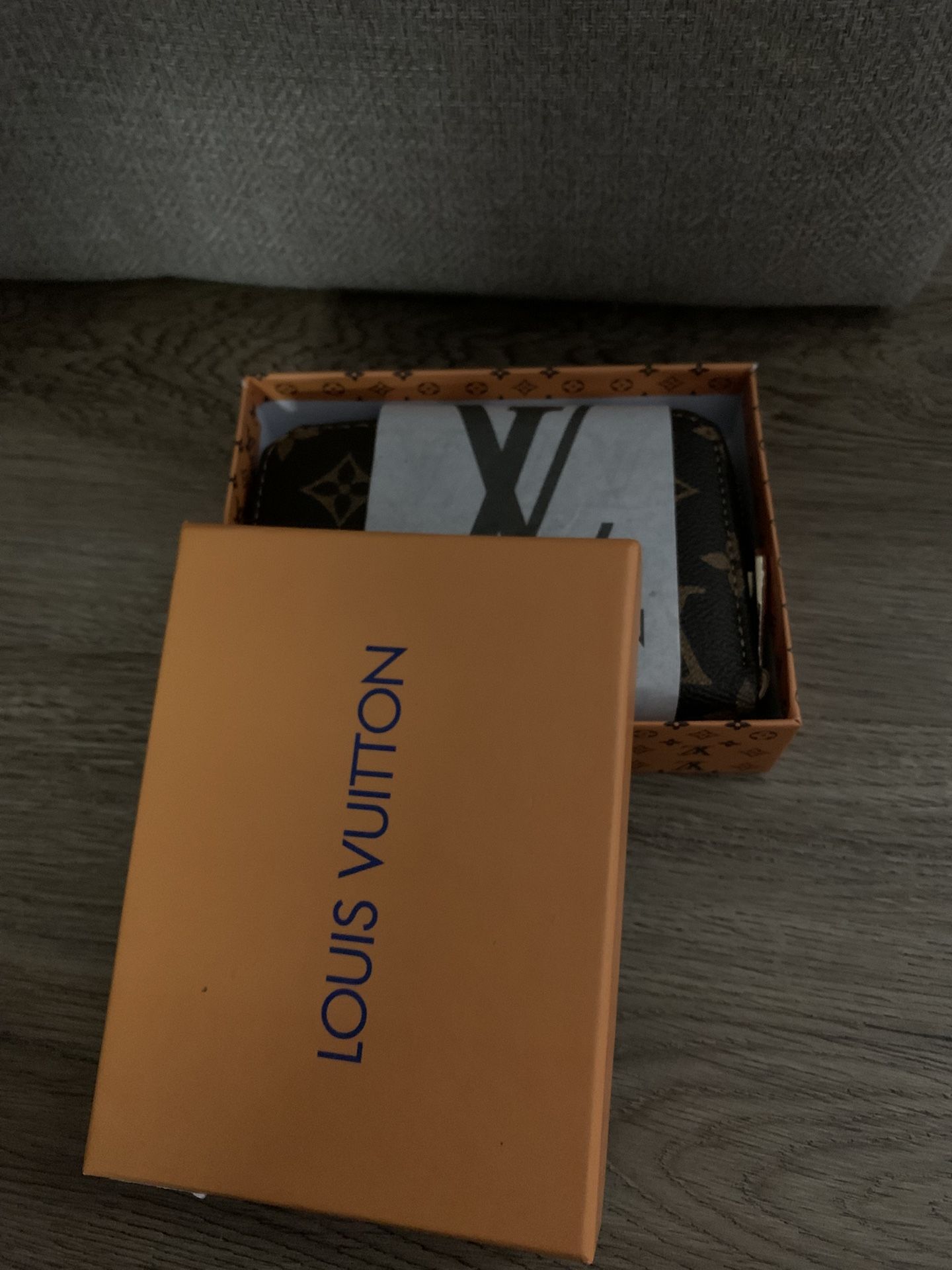 Small Zip Wallet