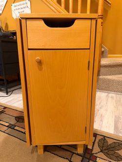 Drop leaf table and 4 chair set