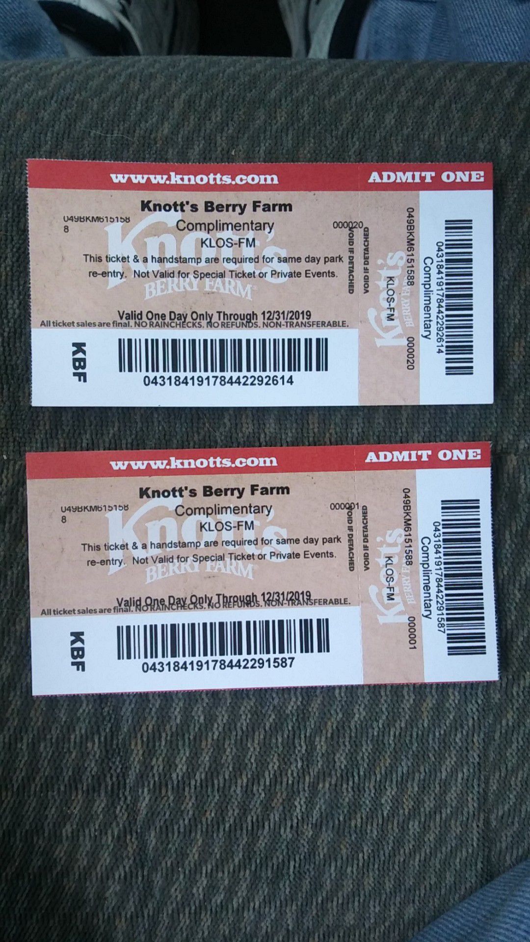 2 One day passes for knotts berry farm