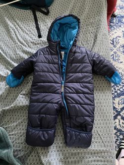 Carter snowsuit 6-9months