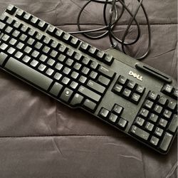 Genuine Dell SK-3205 104 Key Wired USB Keyboard KW240