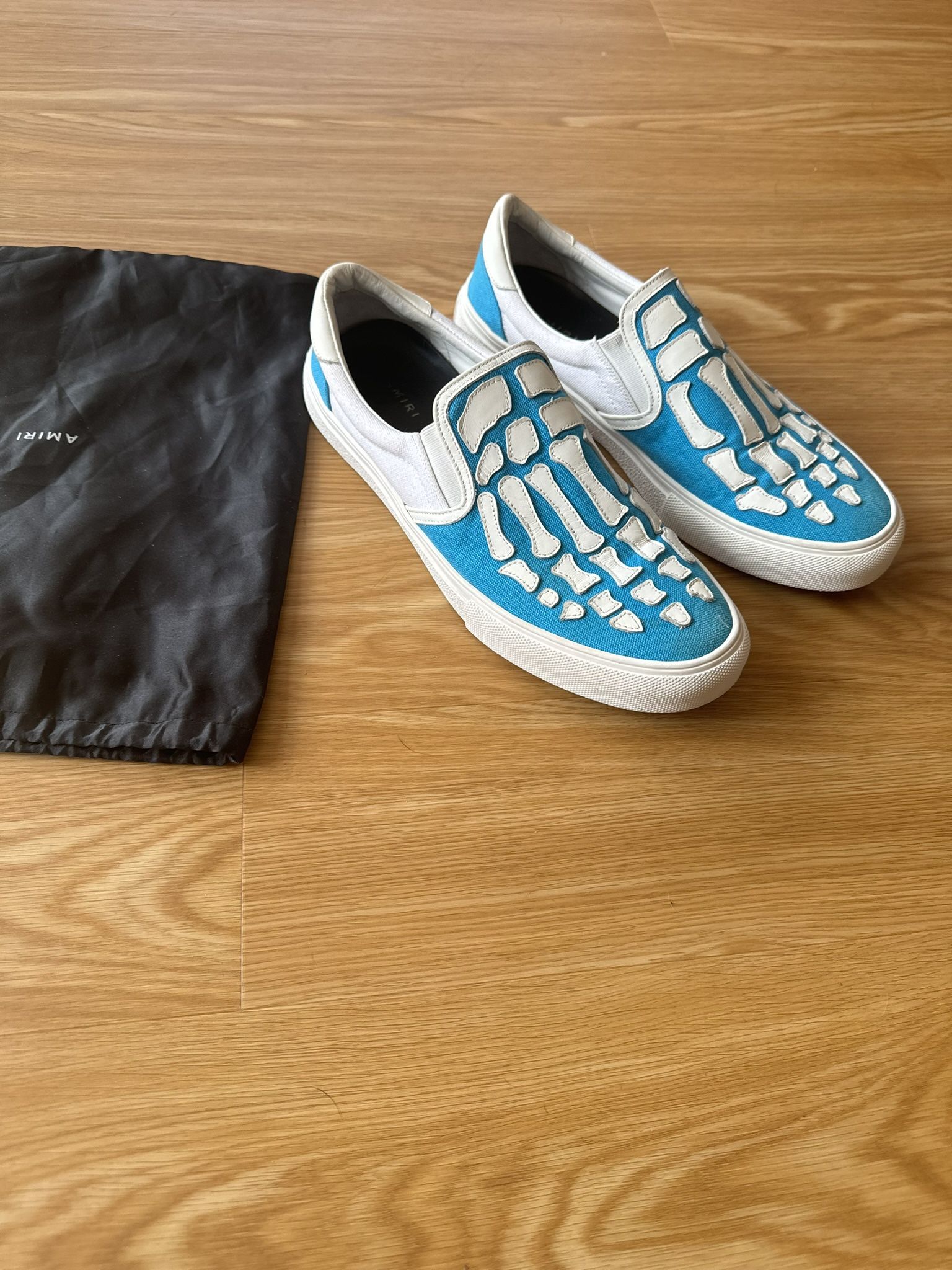 Amiri skeleton slip on