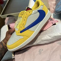 Travis Scott Sneakers Size 9.5