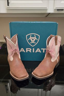 Women Ariat boots