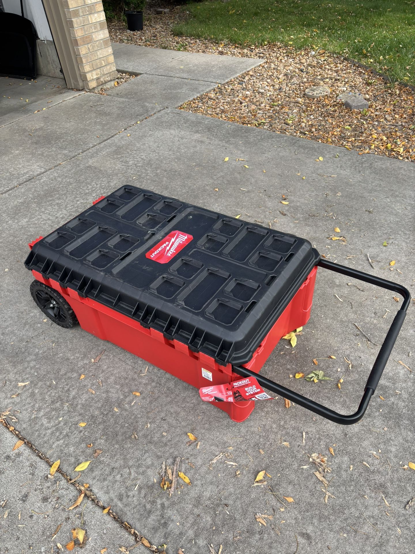 Milwaukee Packout 38in Rolling Tool Chest