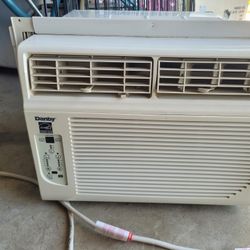 Danby 12000 BTU Window A/C Unit 