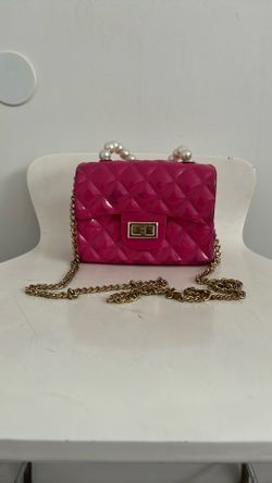 Chic Pink Quilted Handbag With Gold Chain