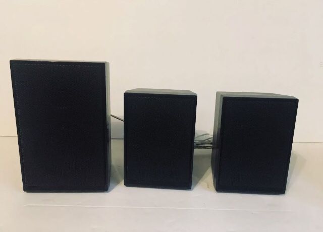 Samsung Speakers Surround System 2- PS-ES1-4 & 1 PS-ES2-1