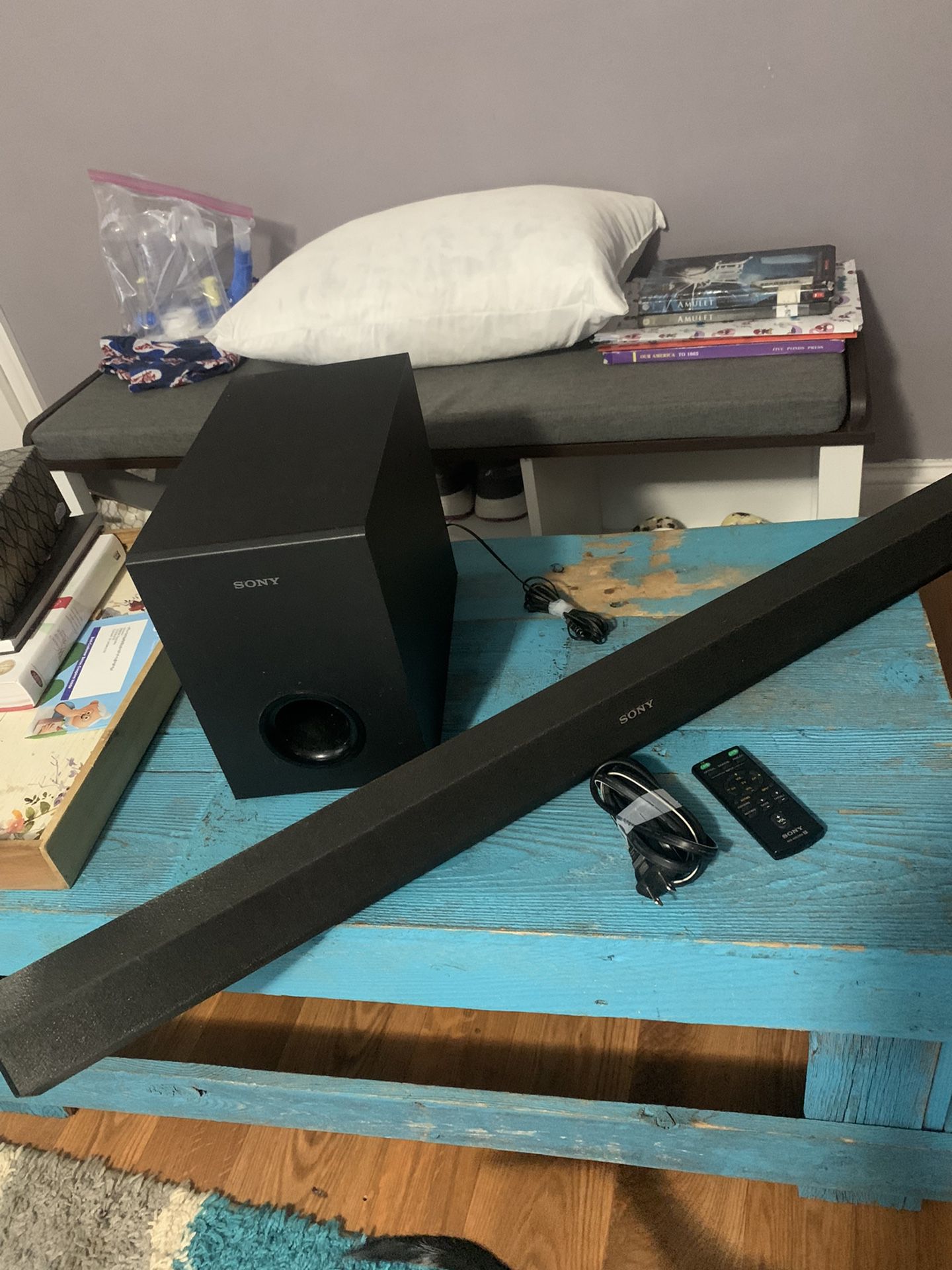Sony sound bar with subwoofer and remote 