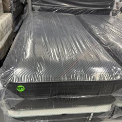 TWIN XL SIMMONS BEAUTYREST BLACK MATTRESS & BOX SPRING BED SET