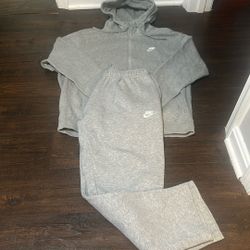 Nike Hoodie And Sweats 