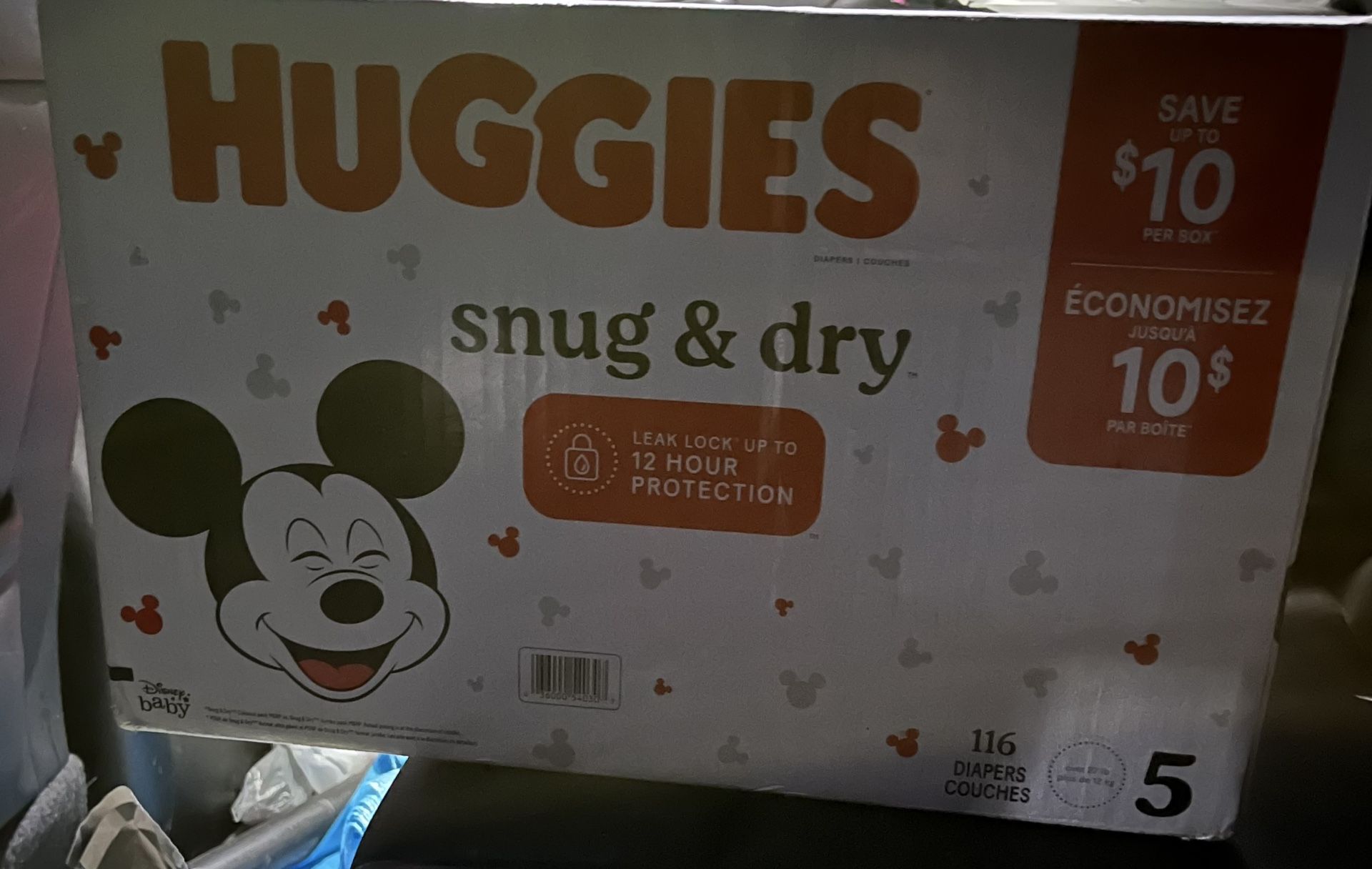 Huggies snug & Dry Size 5 116 Ct & 2 Full Unopened Sleeves Of Size 6