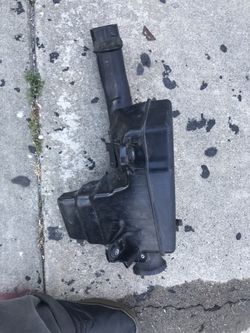 2010-2011-2012-2013-2014-2015 Toyota Prius air intake manifold (OEM)