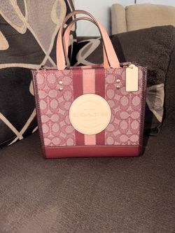 Coach Dempsey 22 tote