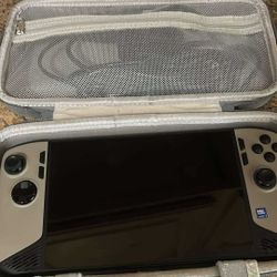 MSI Claw 8 Ai+ Upgraded 2TB + Travel Case