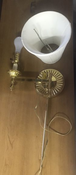 Classic brass swing arm wall lamp with plug