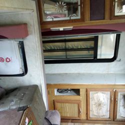 1999 Sportsmen Travel Trailer 31 Foot "NO TITLE"