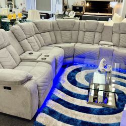 Great Deal✅Gorgeous Grey Power Reclining Sofa Sectional Available For Limited Time Offer $1899