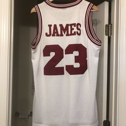 LaBron Cavs jersey Medium