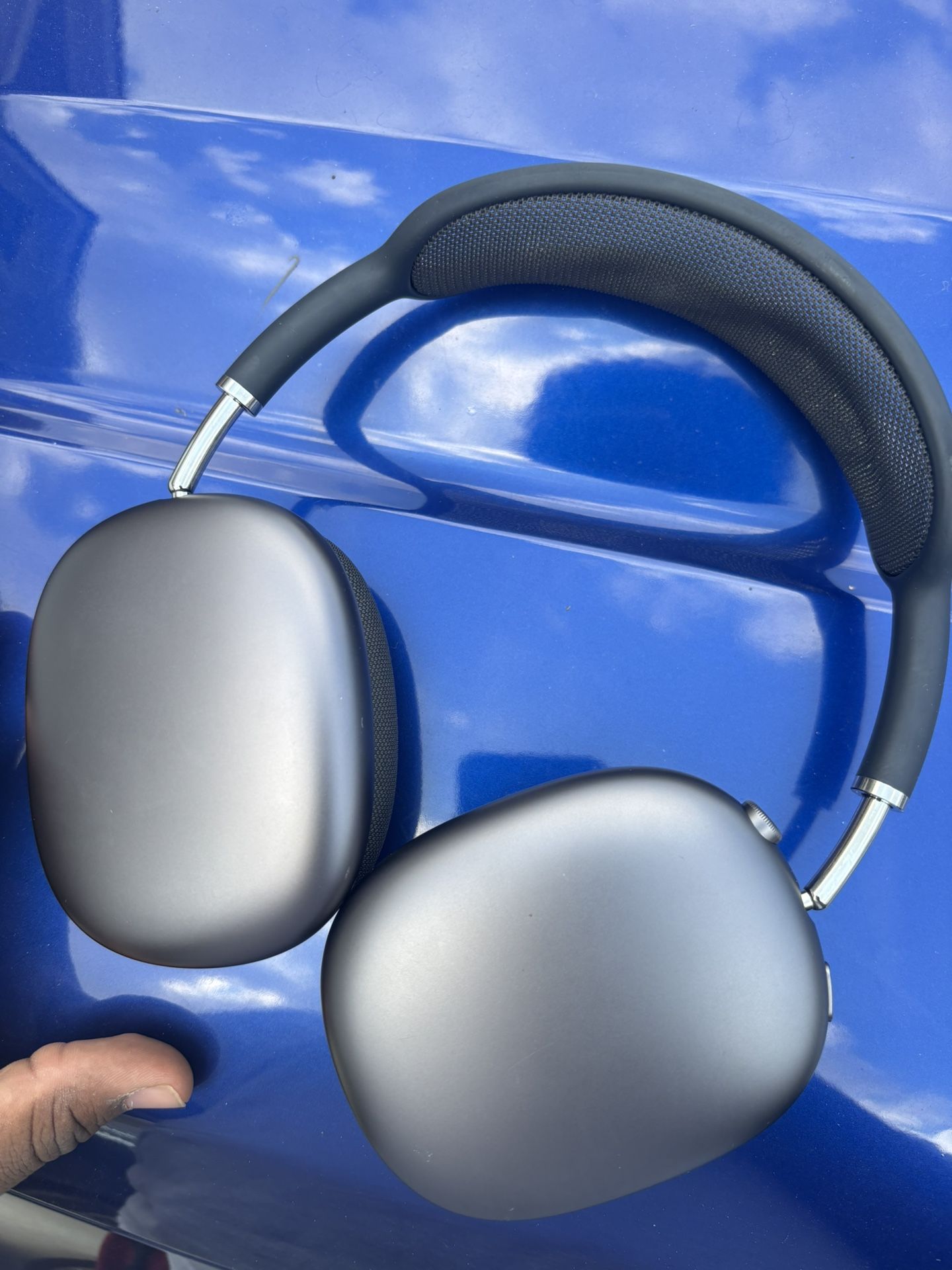 airpod pro maxes (alone no case)