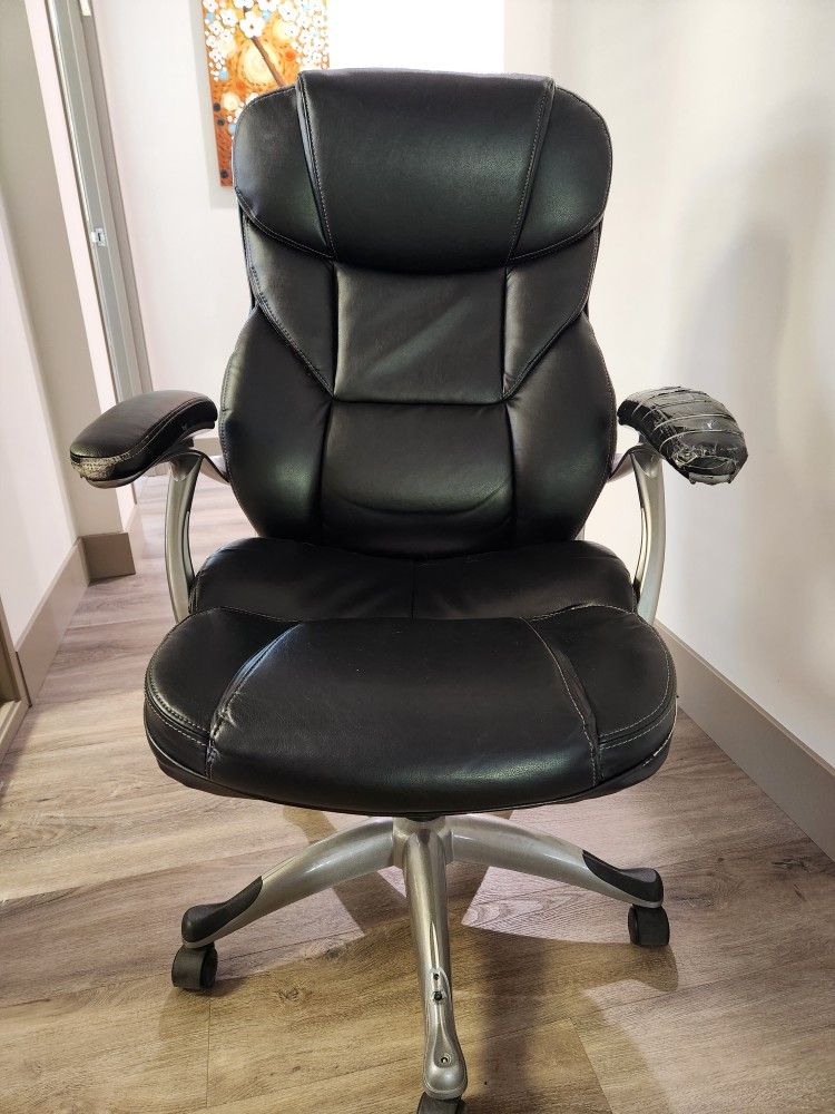 Free Executive Desk Chair