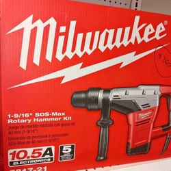 Milwaukee New 1 9/16 Rotary Hammer 