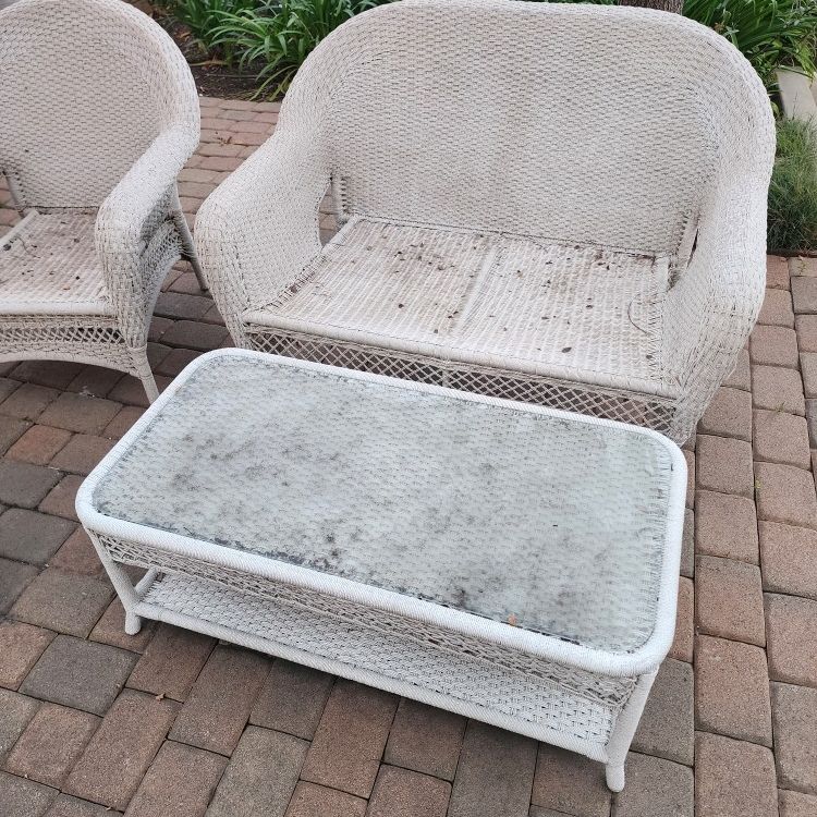 Rattan 4pc set with glass tops