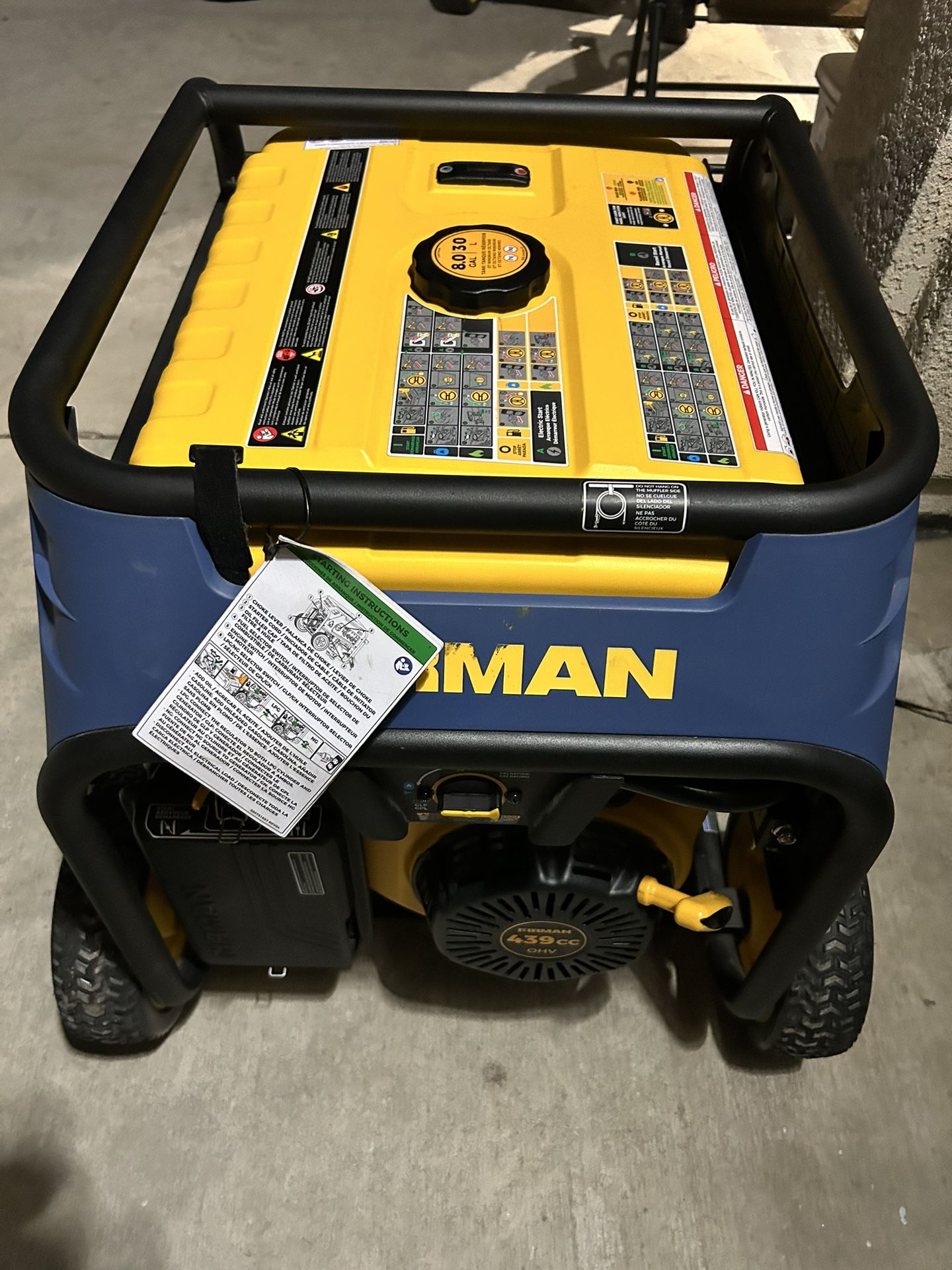 FIRMAN T08071 tri fuel 9.400Watt Portable generator ability to run off of gasoline, propane, or natural gas with an electric starter