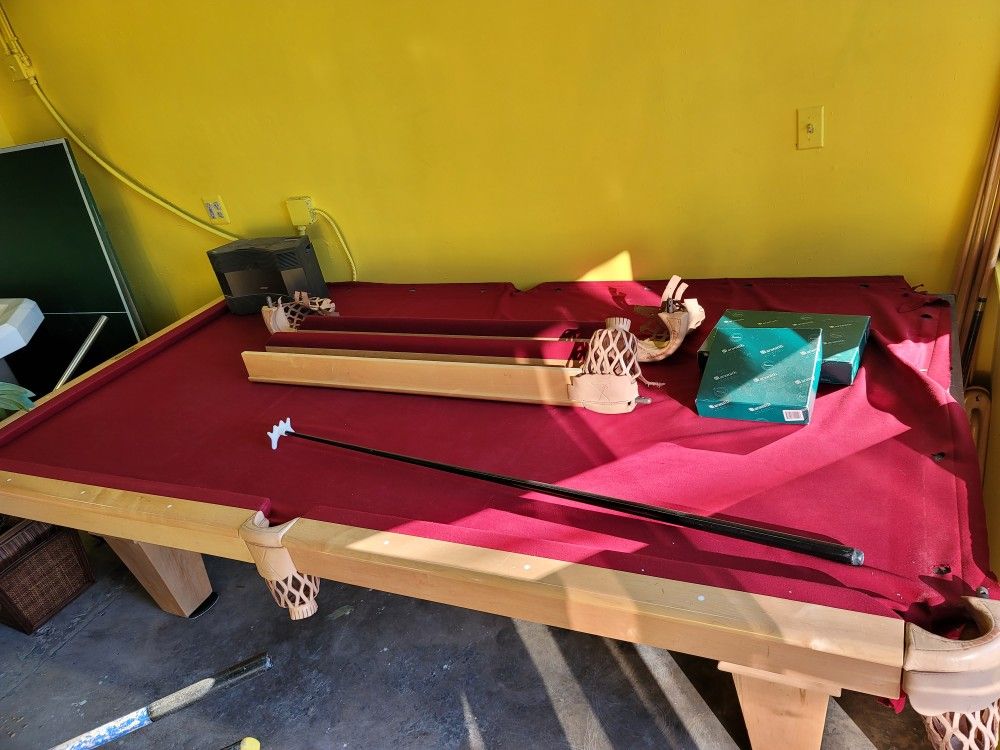 9' Connolly Pool Table