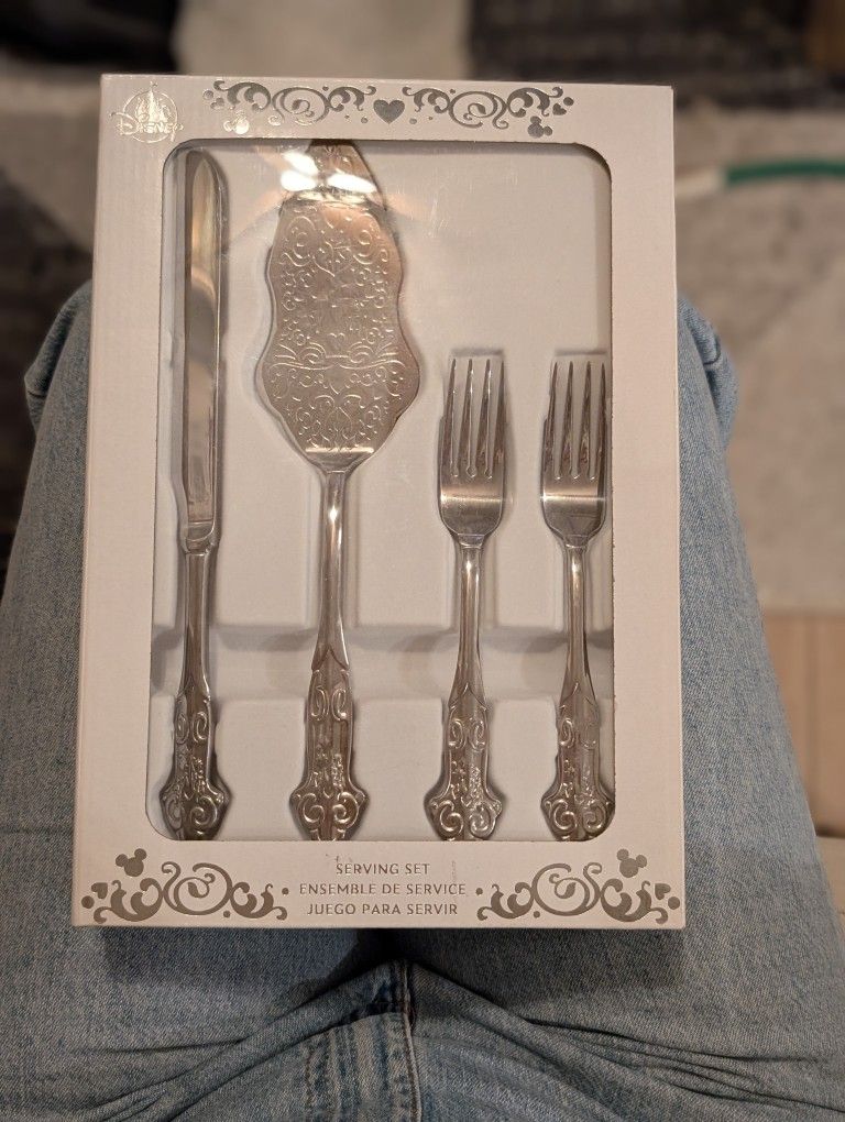 Disney Wedding Cake Cutting Set