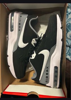 Nike Air Max Size 9