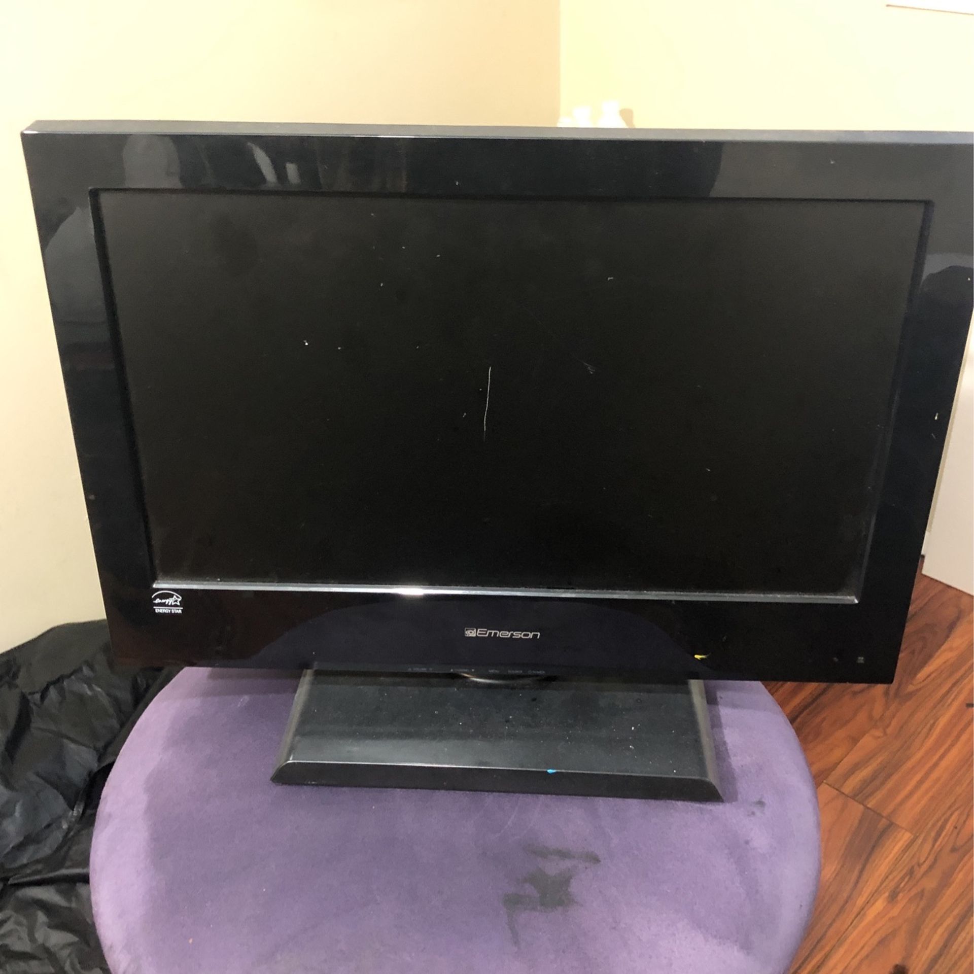 19 Inch HDTV