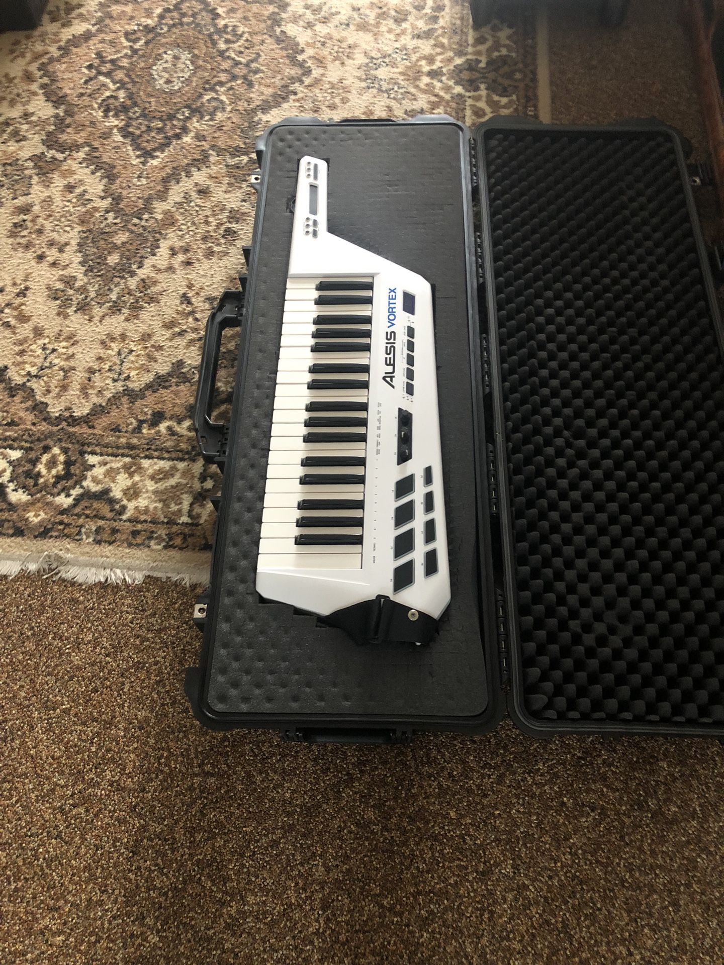 Alesis Vortex keytar