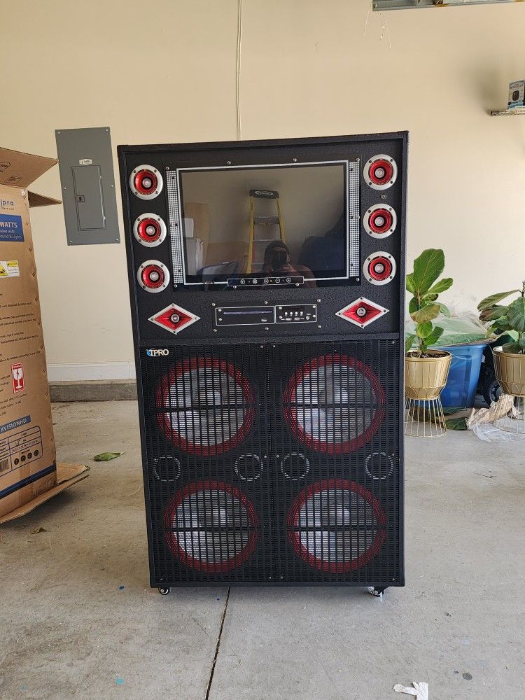 Technical Pro Bluetooth Speaker with 19" DVD Screen