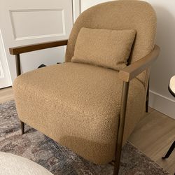 Faux Sherpa Accent chair With Lumbar Pillow