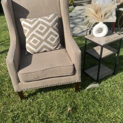 Accent Chair 