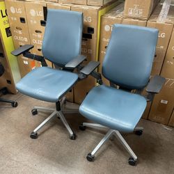 Steelcase Gesture Ergonomic Task Office Chair (Gray Cloth/Gray Frame) Excellent SKU5698