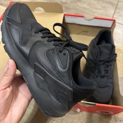 New Women’s Black Nike LD Victory Gym Shoes