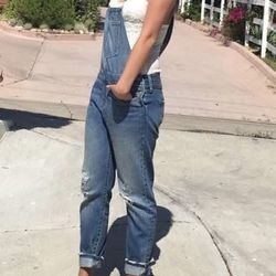 Women Levi’s Overall Size  XS