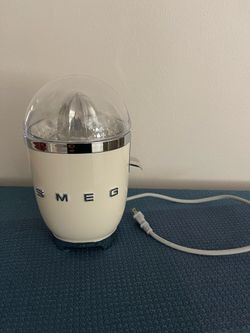 SMEG ELECTRIC CITRUS JUICER- New