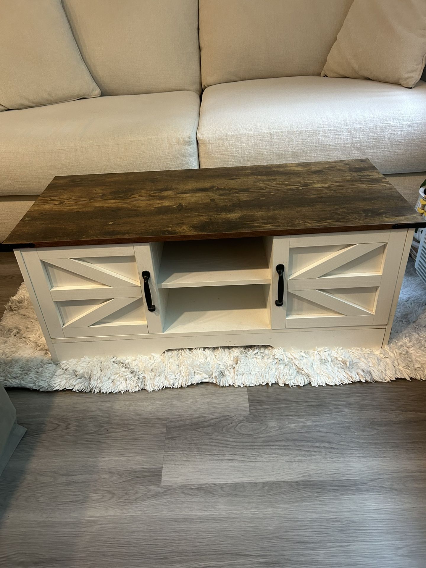 Farmhouse Coffee Table 