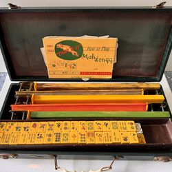 Vintage Royal Games Mahjong Set