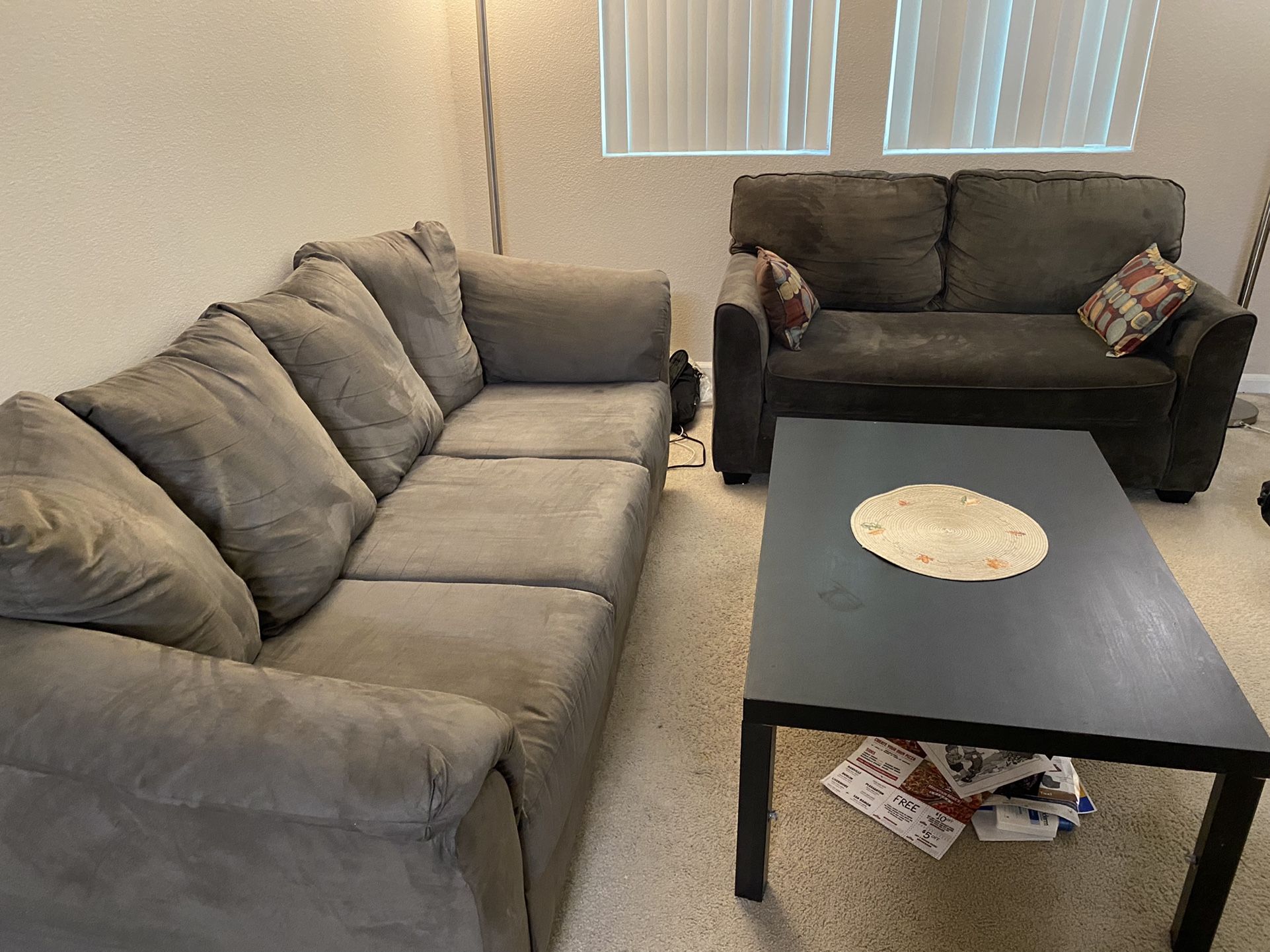 Sofa Set/Couch - 3+2 - Moving Out