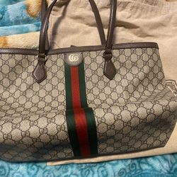 Gucci Tote 