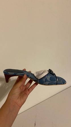 Coach Outlet Bow Kitten Heel Sandal In Signature Denim