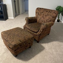 Arm Chair With Small Ottoman 