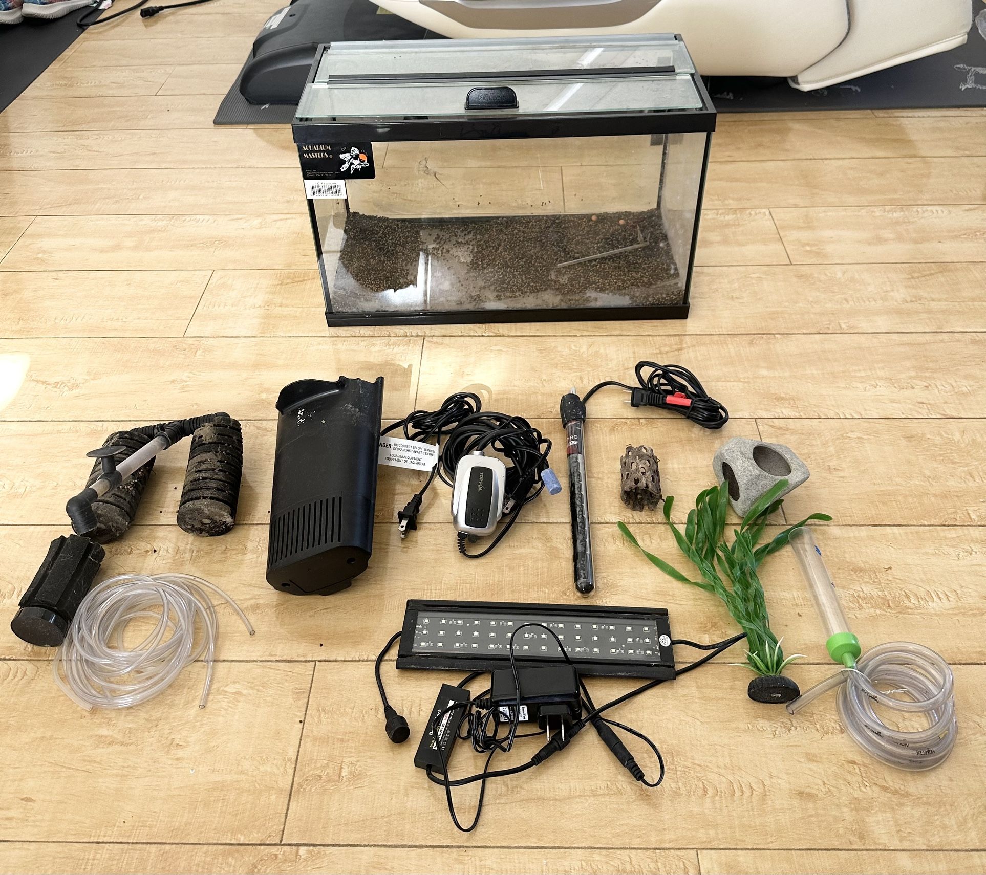10 Gal Aquarium Fish Tank with Accessories