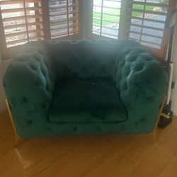 3 sofa and 1 chair 
